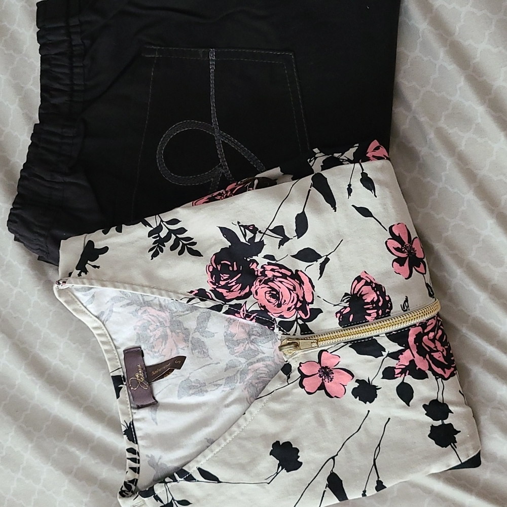 Jaanuu Scrub Set